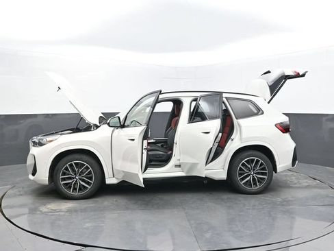 Used 2023 BMW X1 xDrive28i w/ M Sport Package AWD/4WD image 62