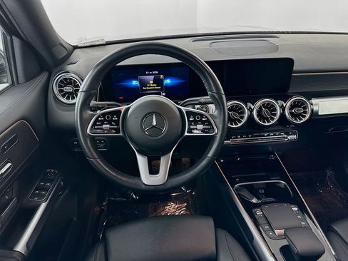 Used 2023 Mercedes-Benz GLB 250 4MATIC image 29
