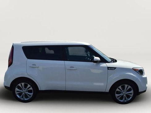 Used 2016 Kia Soul ! FWD image 11