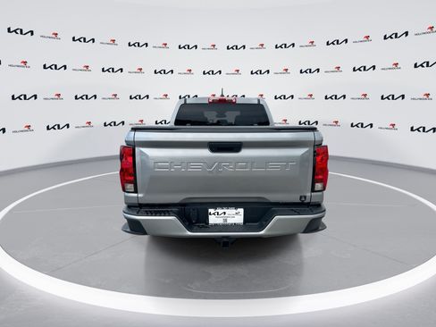 Used 2024 Chevrolet Colorado LT RWD image 7