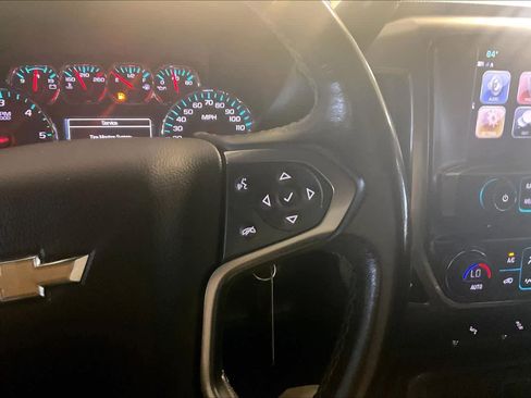 Used 2018 Chevrolet Silverado 1500 LT w/ Texas Edition image 21