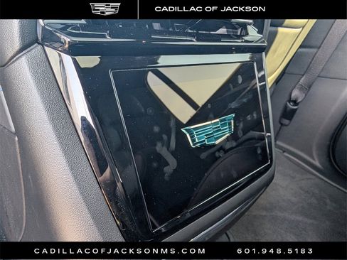 New 2025 Cadillac Escalade IQ Luxury 1 w/ Smart Trailering package image 32