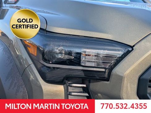 Certified 2025 Toyota Tacoma TRD Off-Road image 10