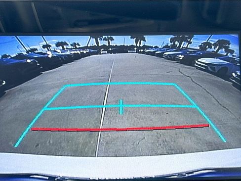 Used 2023 Toyota Camry SE image 13