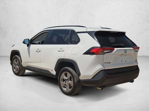 Used 2025 Toyota RAV4 XLE AWD/4WD image 8