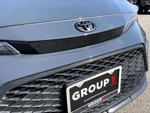 Used 2025 Toyota Corolla SE image 28