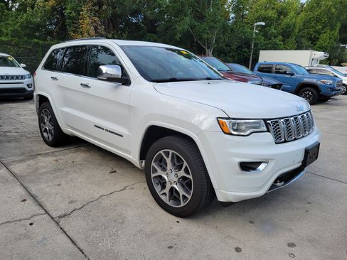 Used 2019 Jeep Grand Cherokee Overland AWD/4WD image 4