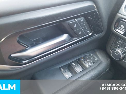 Used 2025 GMC Yukon Denali AWD/4WD image 18