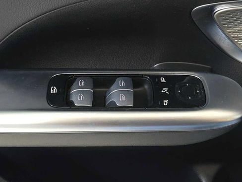 Used 2022 Mercedes-Benz C 300 4MATIC Sedan image 24