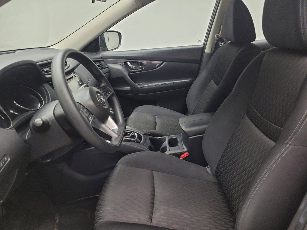 Used 2017 Nissan Rogue S AWD/4WD image 17