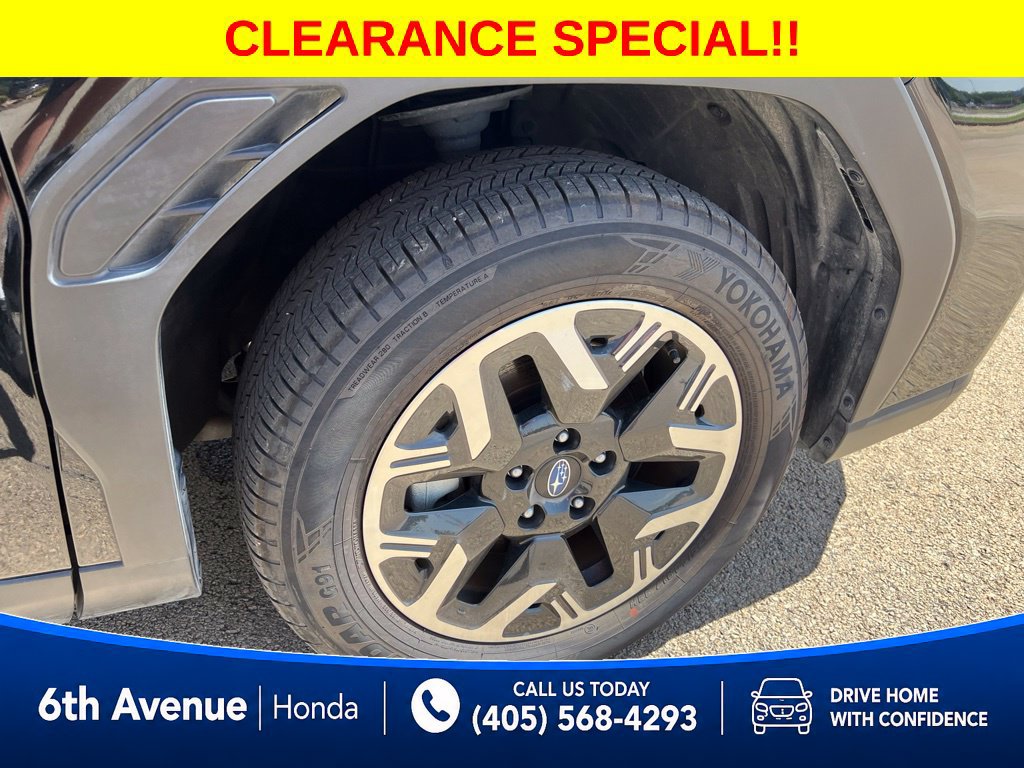 Used 2025 Subaru Forester Premium AWD/4WD image 12