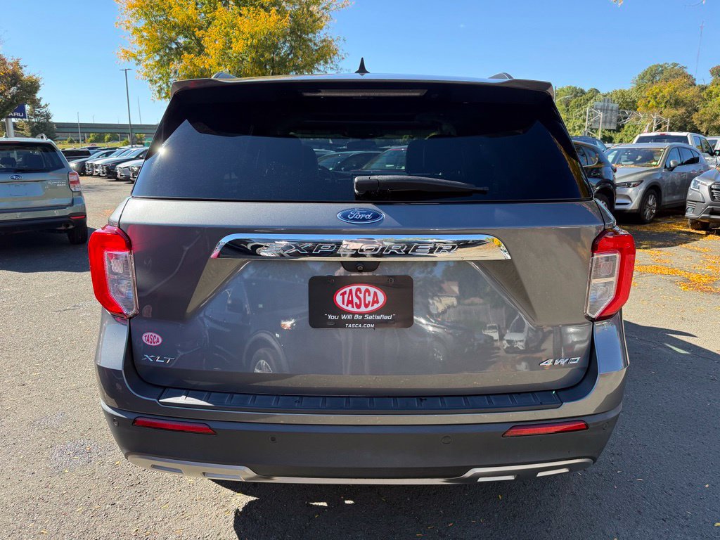 Used 2022 Ford Explorer XLT w/ Equipment Group 202A AWD/4WD image 7