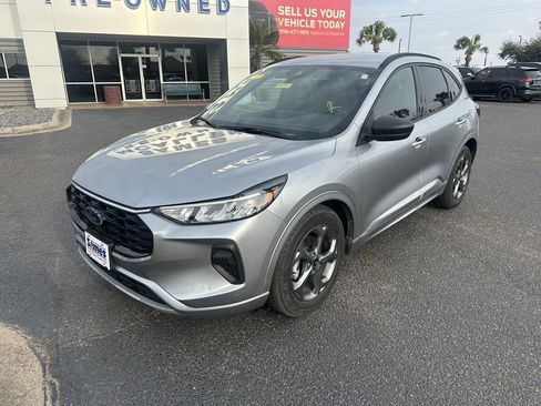 Used 2023 Ford Escape ST-Line w/ Tech Pack #1 image 2