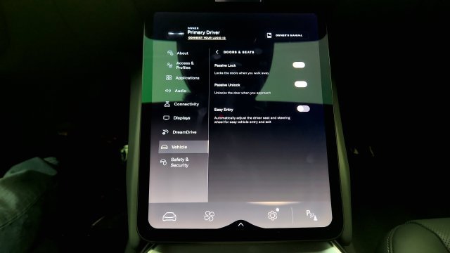 Used 2024 Lucid Air Pure RWD image 66