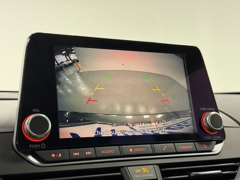 Used 2025 Nissan Altima 2.5 SV image 20