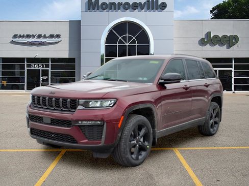 New 2026 Jeep Grand Cherokee Limited w/ Limited Altitude Package AWD/4WD image 1