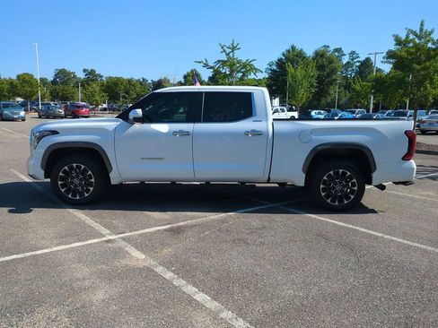 Used 2024 Toyota Tundra Limited AWD/4WD image 7