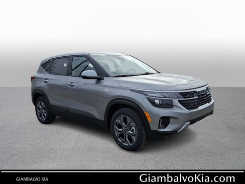 New 2026 Kia Seltos LX image 1