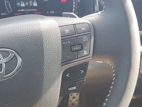 Used 2026 Toyota Camry SE image 35