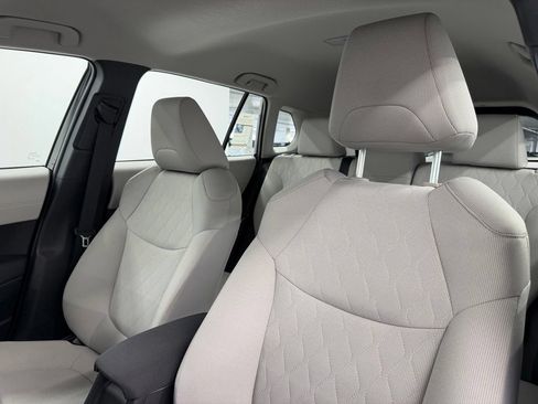 Used 2026 Toyota Corolla Cross L FWD image 23