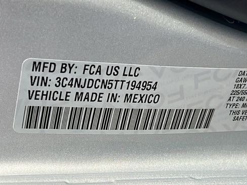 New 2026 Jeep Compass Limited image 30