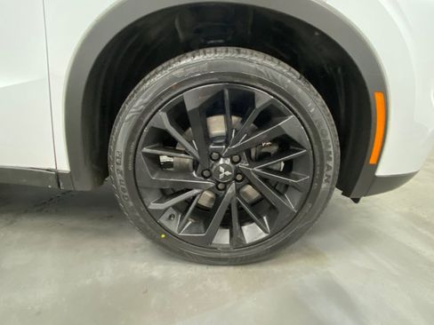 Used 2023 Mitsubishi Outlander SE Black Edition AWD/4WD image 16