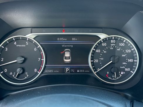 Used 2025 Nissan Sentra SR FWD image 20