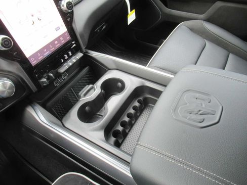 New 2026 RAM 1500 Laramie w/ Night Edition image 39