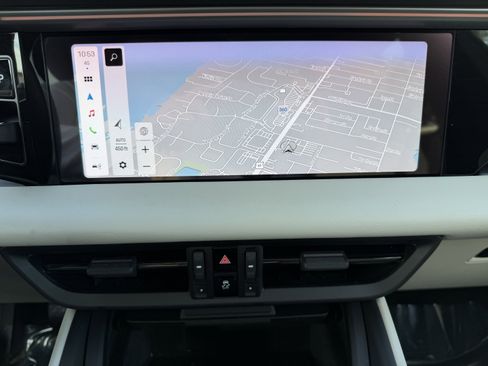 Used 2024 Porsche Macan 4 Electric image 30