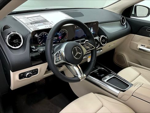 New 2026 Mercedes-Benz GLA 250 image 8