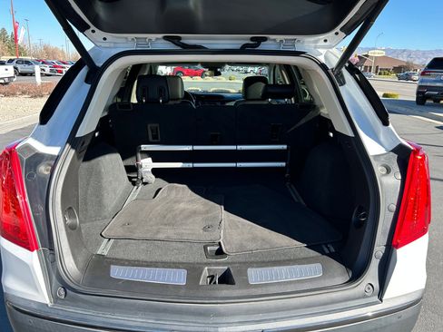 Used 2019 Cadillac XT5 Luxury w/ LPO, Black Ice Package image 25