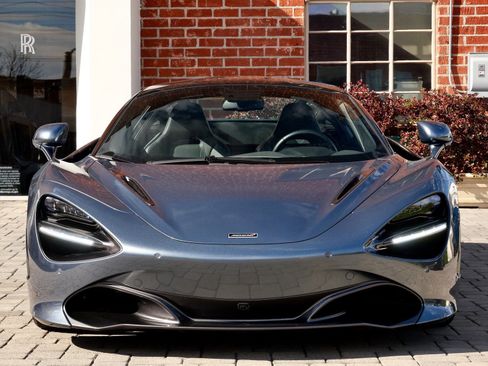 Used 2018 McLaren 720S Luxury image 2