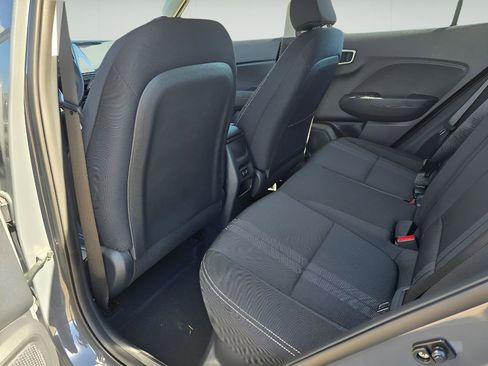 Used 2025 Hyundai Venue SEL image 14