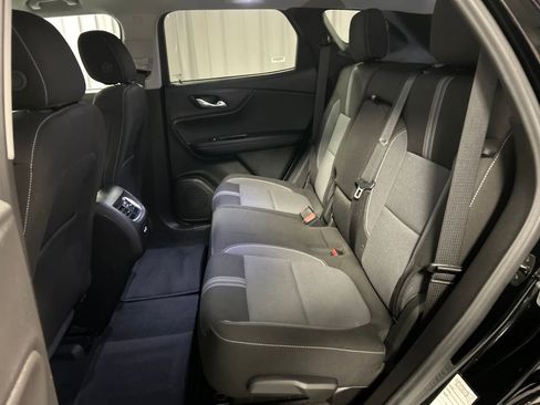 Used 2025 Chevrolet Blazer LT AWD/4WD image 23