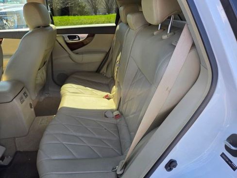 Used 2011 INFINITI FX35 AWD w/ Premium Pkg image 15
