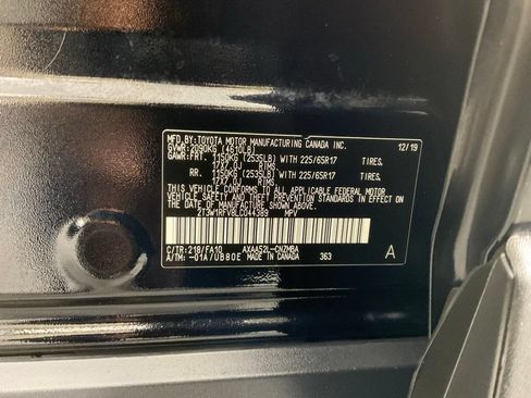 Used 2020 Toyota RAV4 XLE FWD image 27