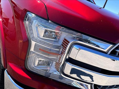 Used 2018 Ford F150 Lariat w/ Equipment Group 502A Luxury image 30