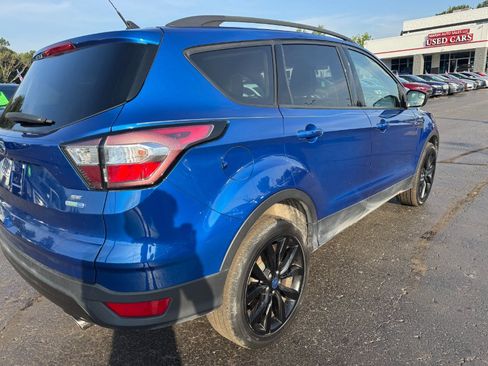Used 2018 Ford Escape SE w/ SE Sport Appearance Package AWD/4WD image 11