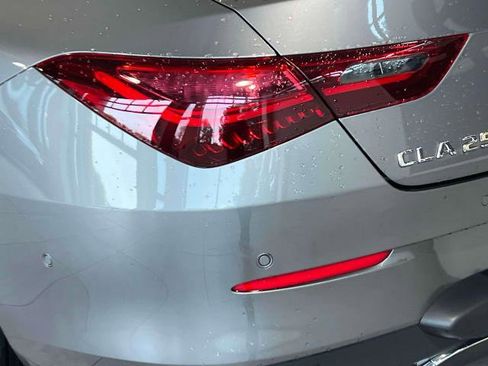 Used 2025 Mercedes-Benz CLA 250 4MATIC image 8