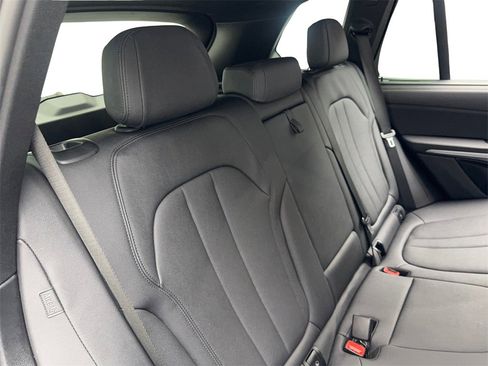 Used 2021 BMW X5 sDrive40i w/ Convenience Package image 40