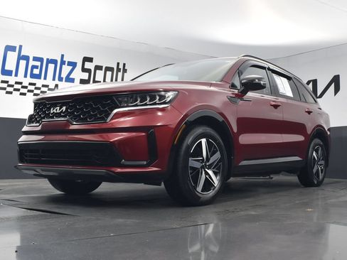 Used 2022 Kia Sorento S FWD image 17