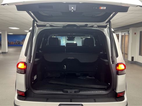 Certified 2026 Lexus GX 550 AWD/4WD image 30