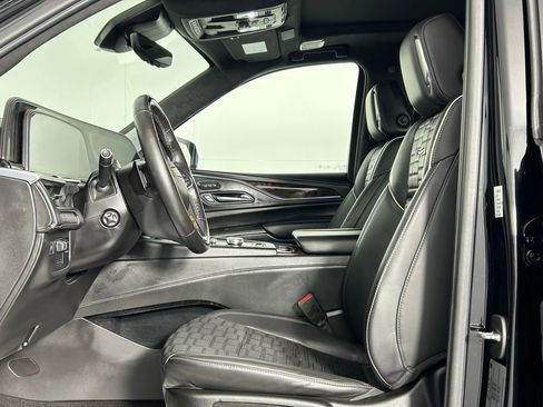 Used 2021 Cadillac Escalade ESV Premium Luxury Platinum image 36