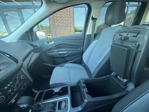 Used 2018 Ford Escape SE w/ Ford Safe & Smart Package image 30
