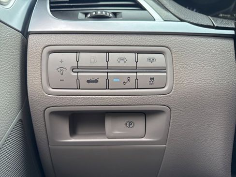 Used 2020 Genesis G80 3.8 w/ Sport Package 02 image 13