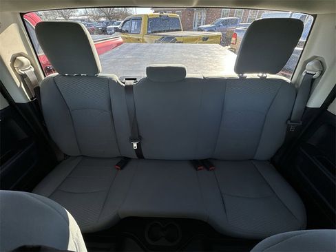 Used 2017 RAM 1500 Express image 13