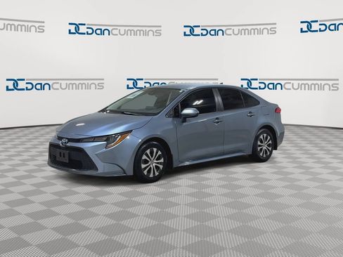 Used 2022 Toyota Corolla LE FWD image 4