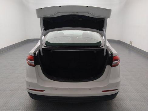 Used 2020 Ford Fusion SE FWD image 29
