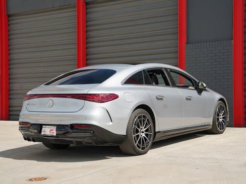 Used 2022 Mercedes-Benz EQS 450+ Sedan image 2
