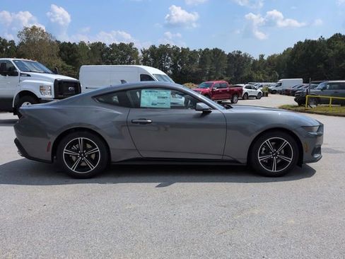 New 2025 Ford Mustang Coupe image 3